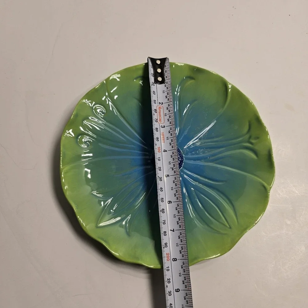 Grasslands Road Floral Flower Shaped Plate Colorful Green And Blue‎ 8.5 In